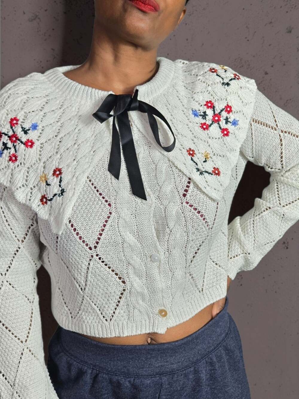 Cider White Embroidered Statement Pilgrim Collar Cardigan Sweater Ribbon Tie XS